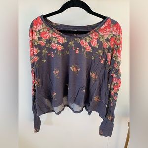 Free People floral, long sleeve, crop top, size extra small